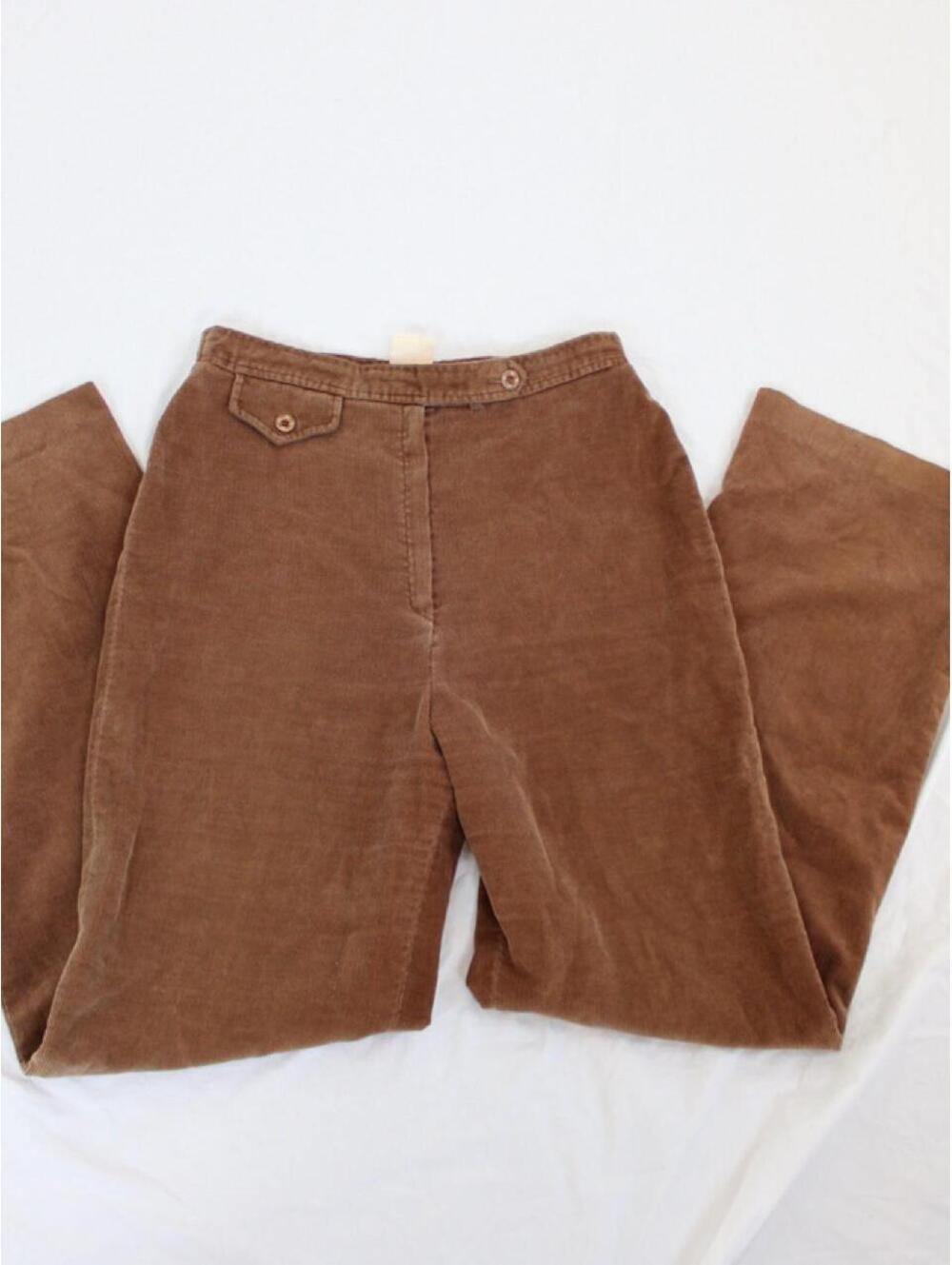 70s Collage Town Brown corduroy straight leg pants. Size 29